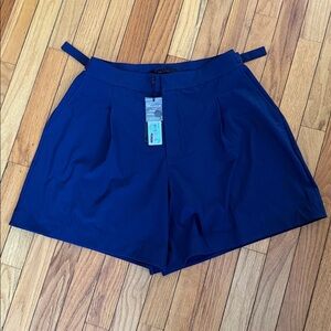 Greyson Women’s Navy Golf Short - Large ~ Phoenix Trouser Short New with Tags!!!